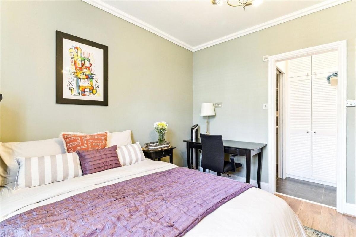 Homely 2 Levels Flat W Private Garden * Londra